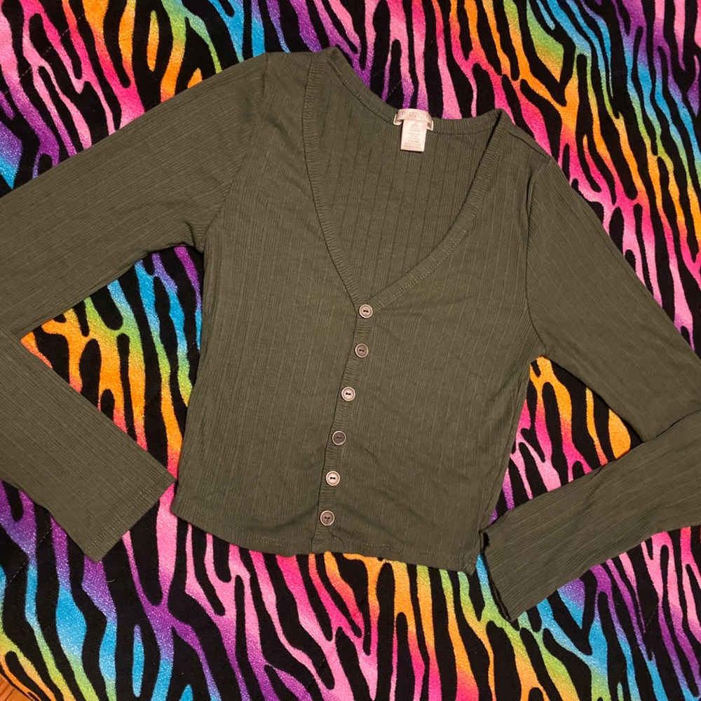 Long sleeve crop top